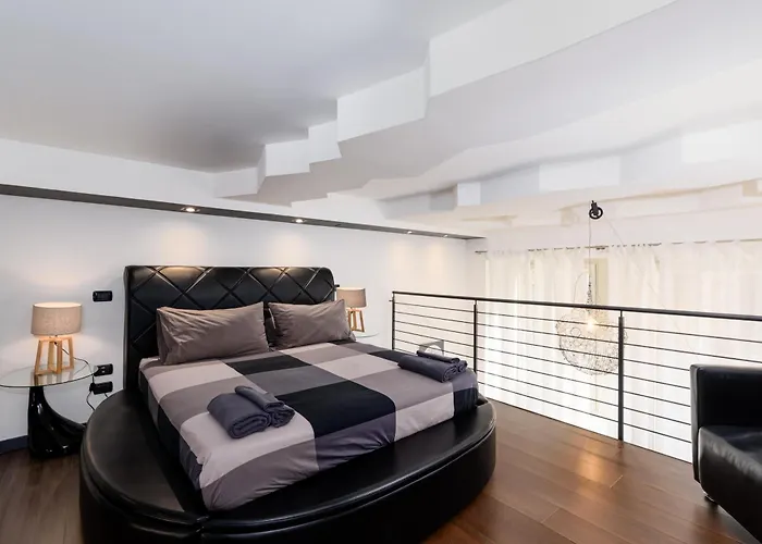 Moderno Loft A 150mt Dalla Metro 