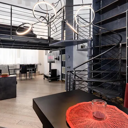 Апартаменты Moderno Loft A 150mt Dalla Metro 